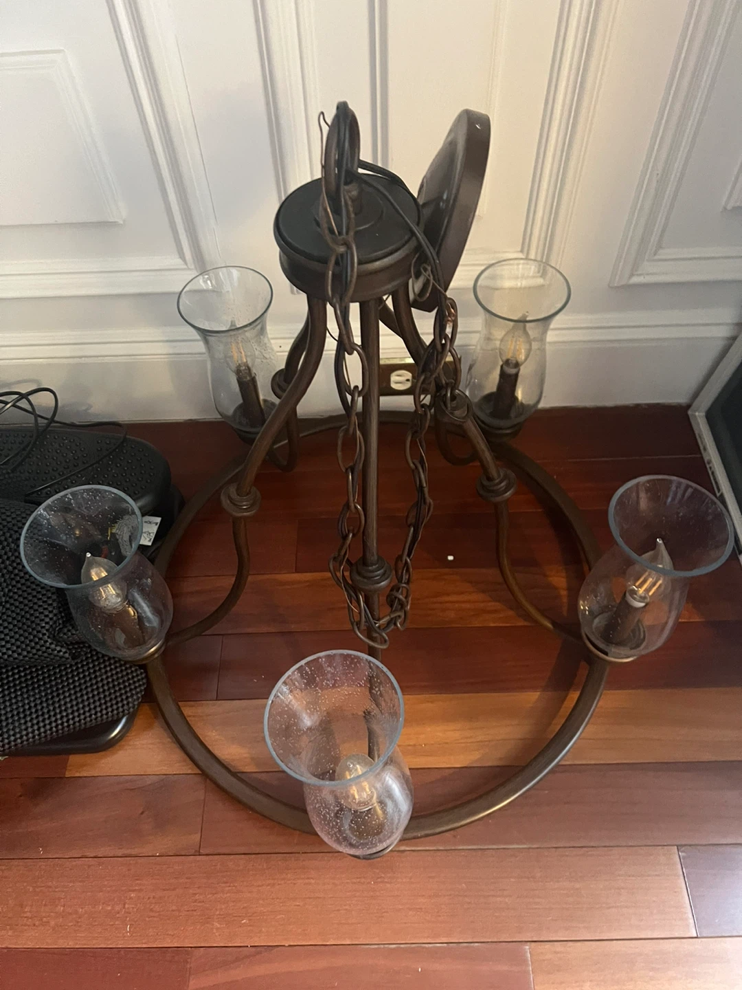 Chandelier with seeded glass shades