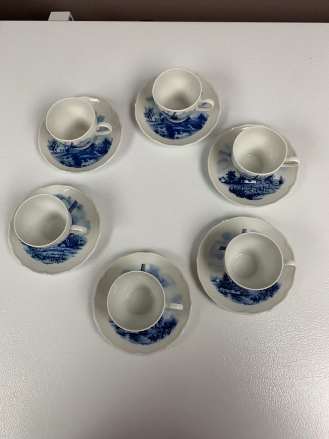 Set of 6 Delft Blue Windmill Teacups and Saucers - photo 5
