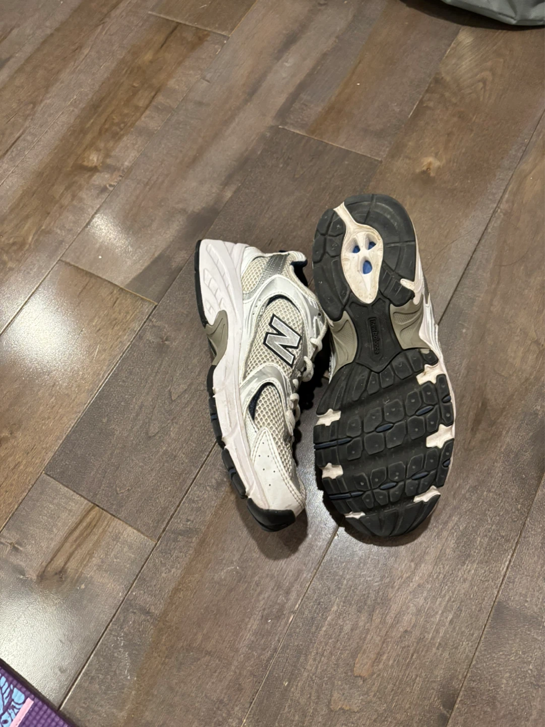 New balance for women size 7 like new - photo 5