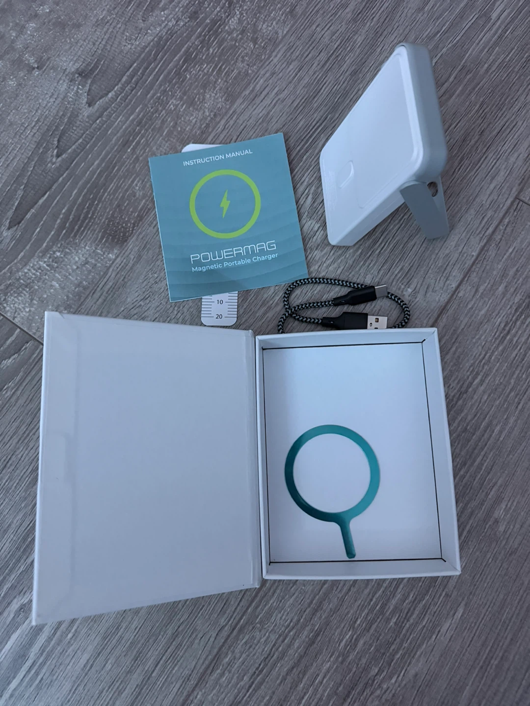 POWERMAG Magnetic Portable Charger - photo 4