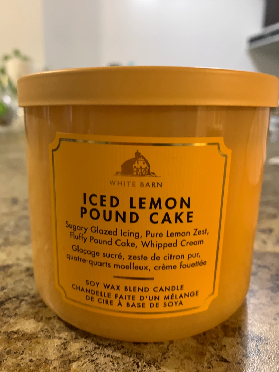 Bath & Body Works White Barn Iced Lemon Pound Cake 3-Wick Candle