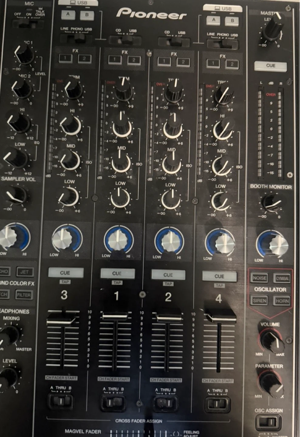 Pioneer DDJ-SZ controller - Great Condition - photo 4