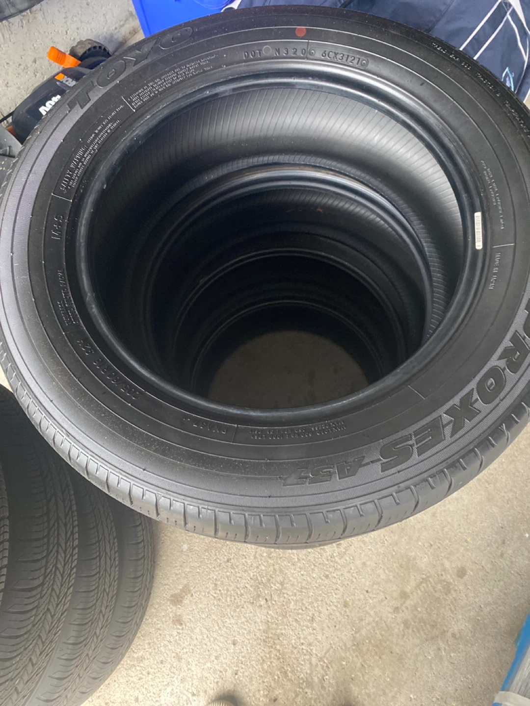 Toyo 205/60R16 92H All‑Season Tires – Excellent Condition - photo 4
