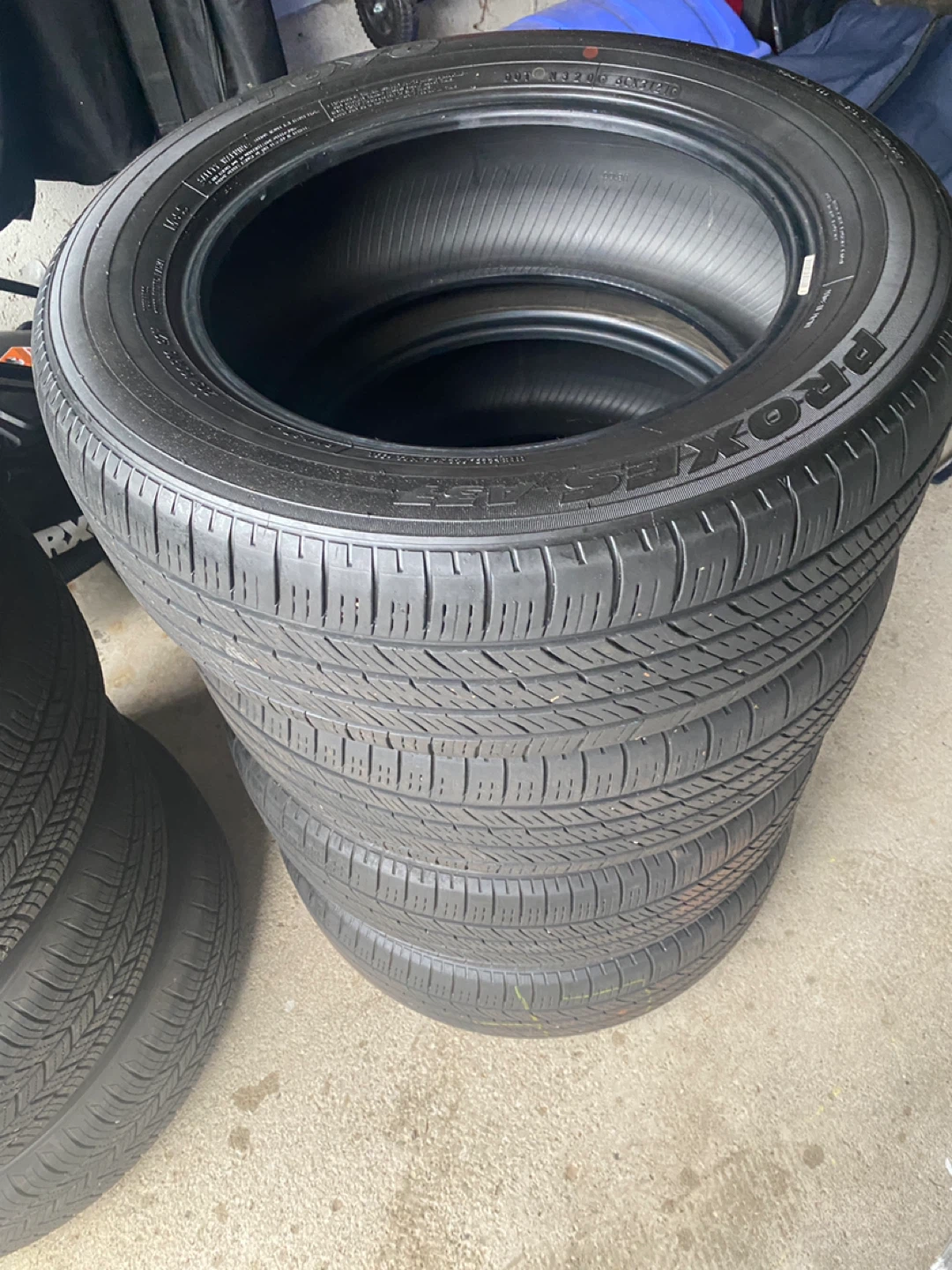 Toyo 205/60R16 92H All‑Season Tires – Excellent Condition - photo 5