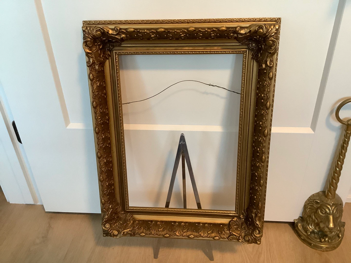 Antique/Vt Gold Coloured Gilded Wood Frame w Embossed Motifs - photo 5
