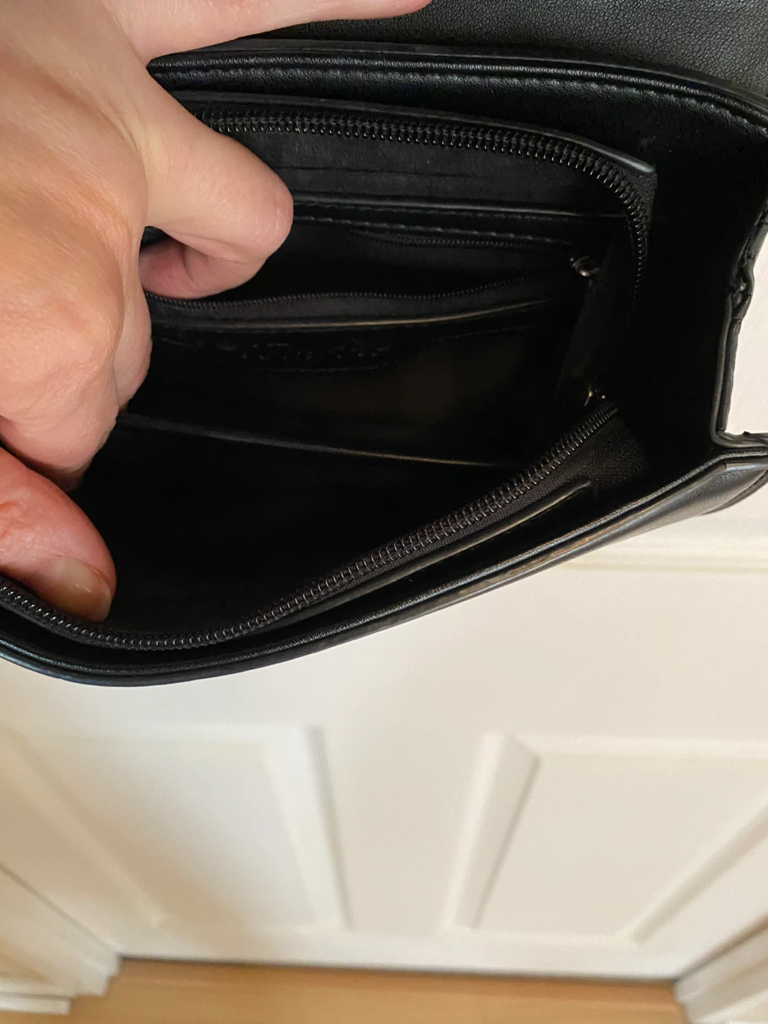 Black Faux Leather Chain crossbody Bag - photo 5