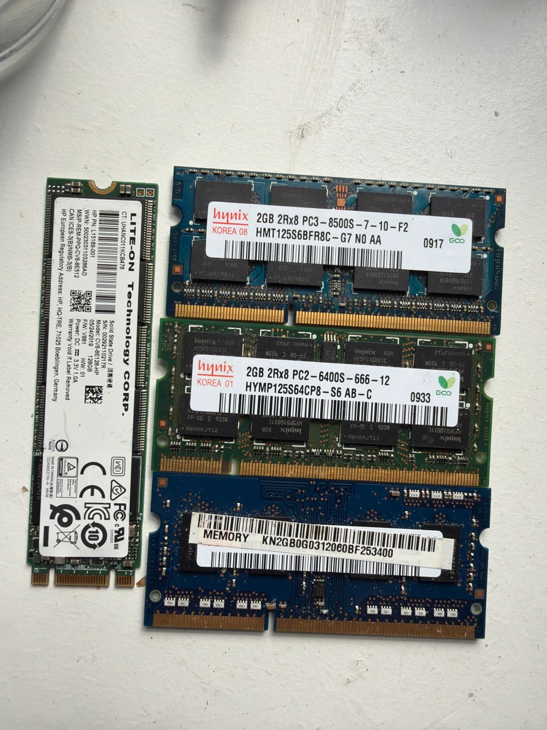 3x Hynix 2GB DDR3 RAM Modules & 1x HP 128GB SSD