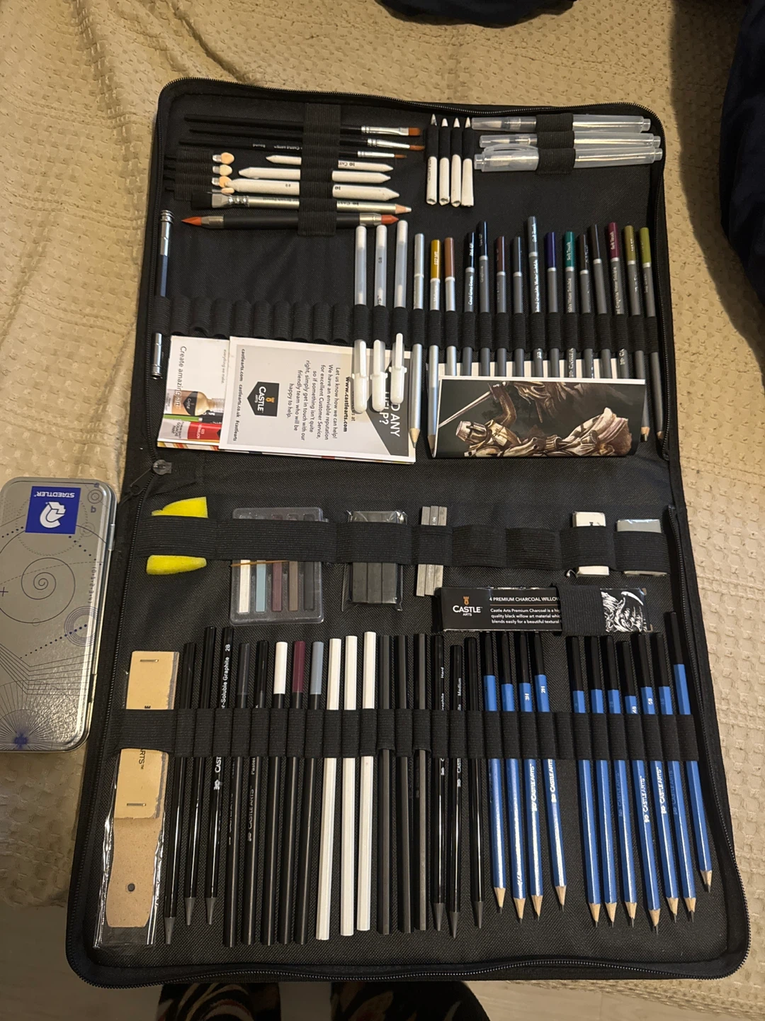 Castle Art Supplies Drawing and Sketching Pencils Set