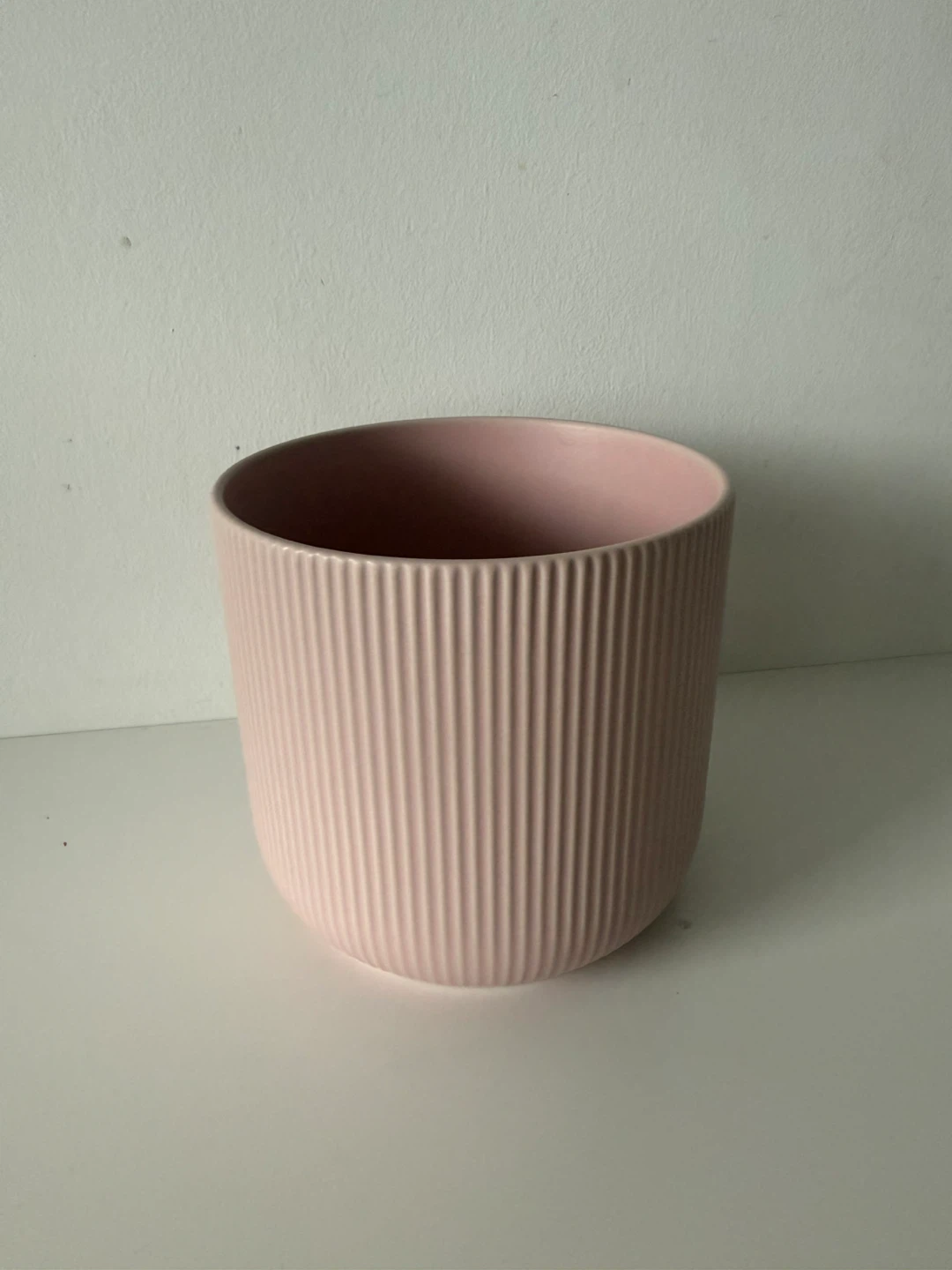 IKEA GRADVIS Pink Fluted Plant Pot
