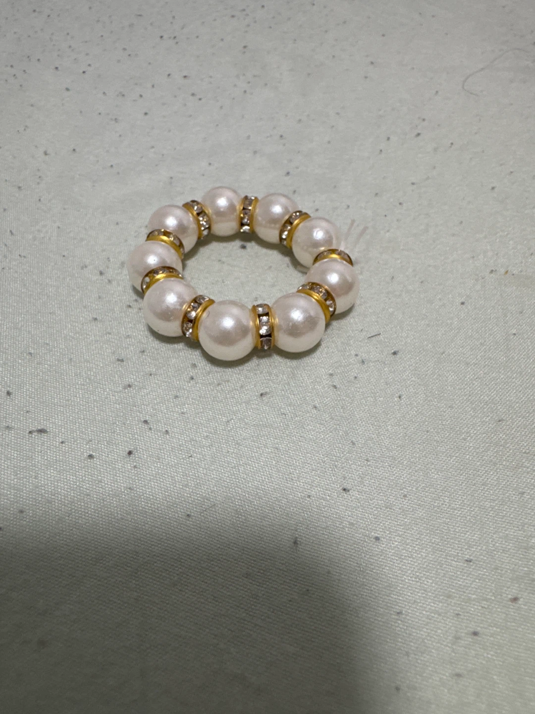 White Faux Pearl and Rhinestone Bracelet 🌳