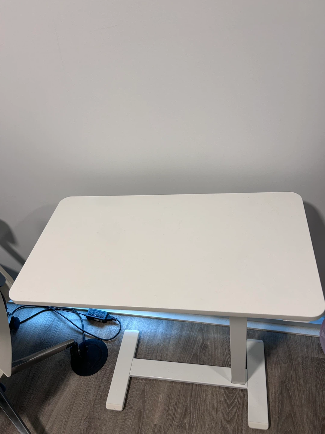 MOVING OUT SALE! Bollsidan laptop table - photo 3