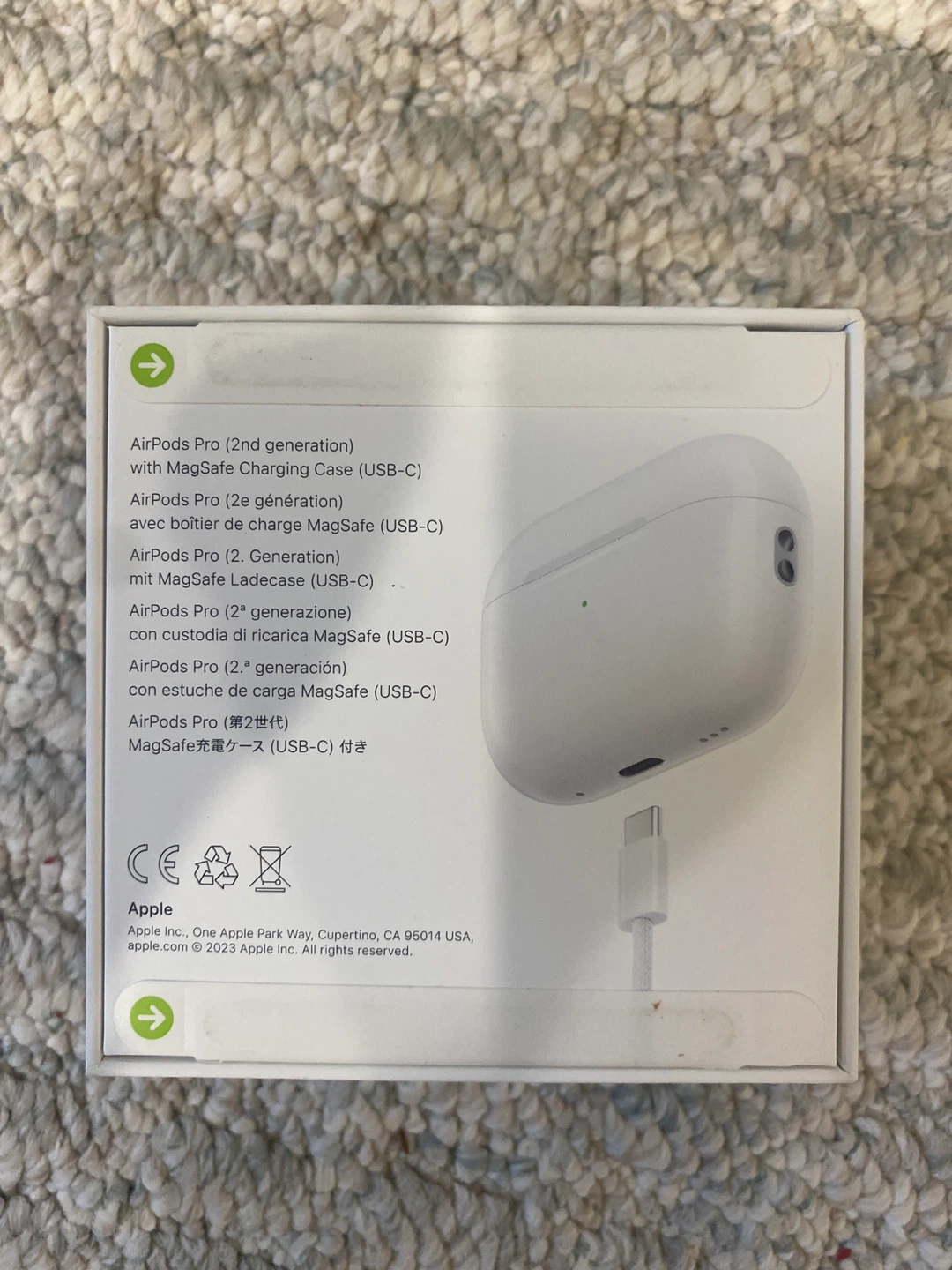 Apple AirPods Pro (2nd gen) Charging Case (USB-C) - photo 3