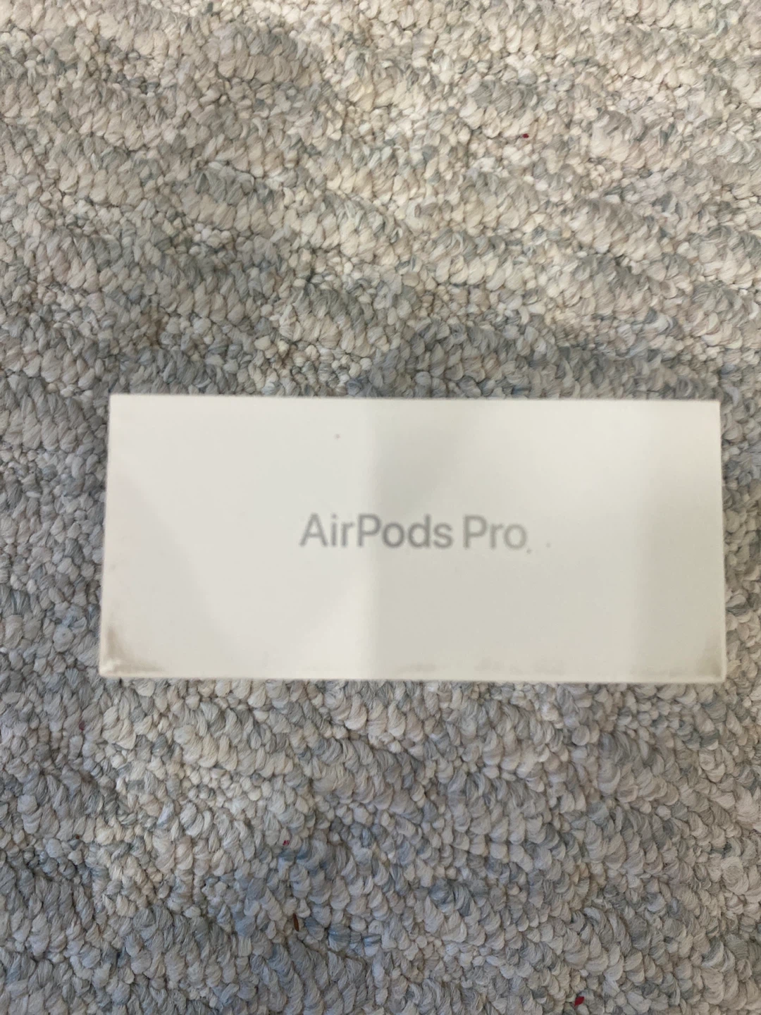Apple AirPods Pro (2nd gen) Charging Case (USB-C) - photo 2