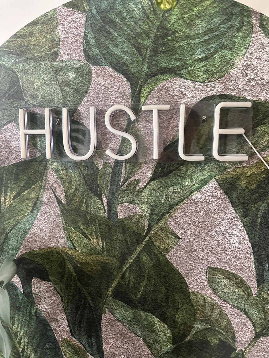 HUSTLE neon - photo 2