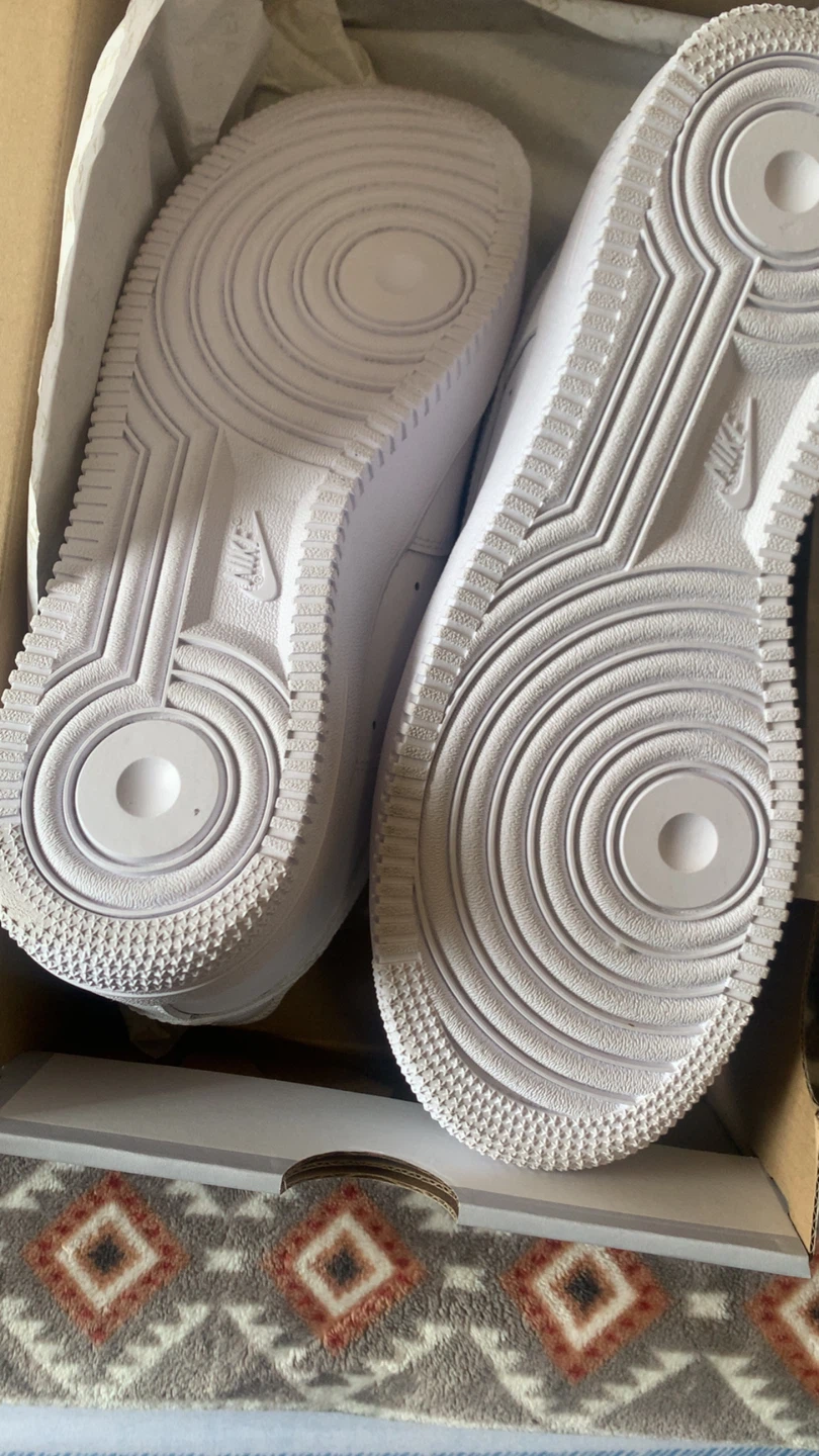 Nike Air Force 1 '07 White Sneakers Size 8 - photo 5