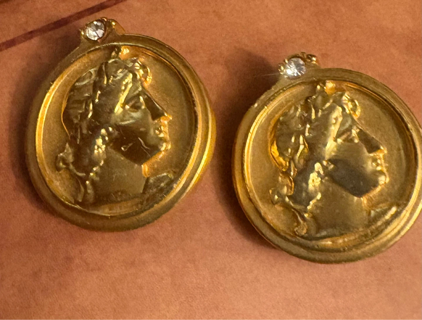 Gold tone medallion clip-on earrings with faux diamonds - photo 2