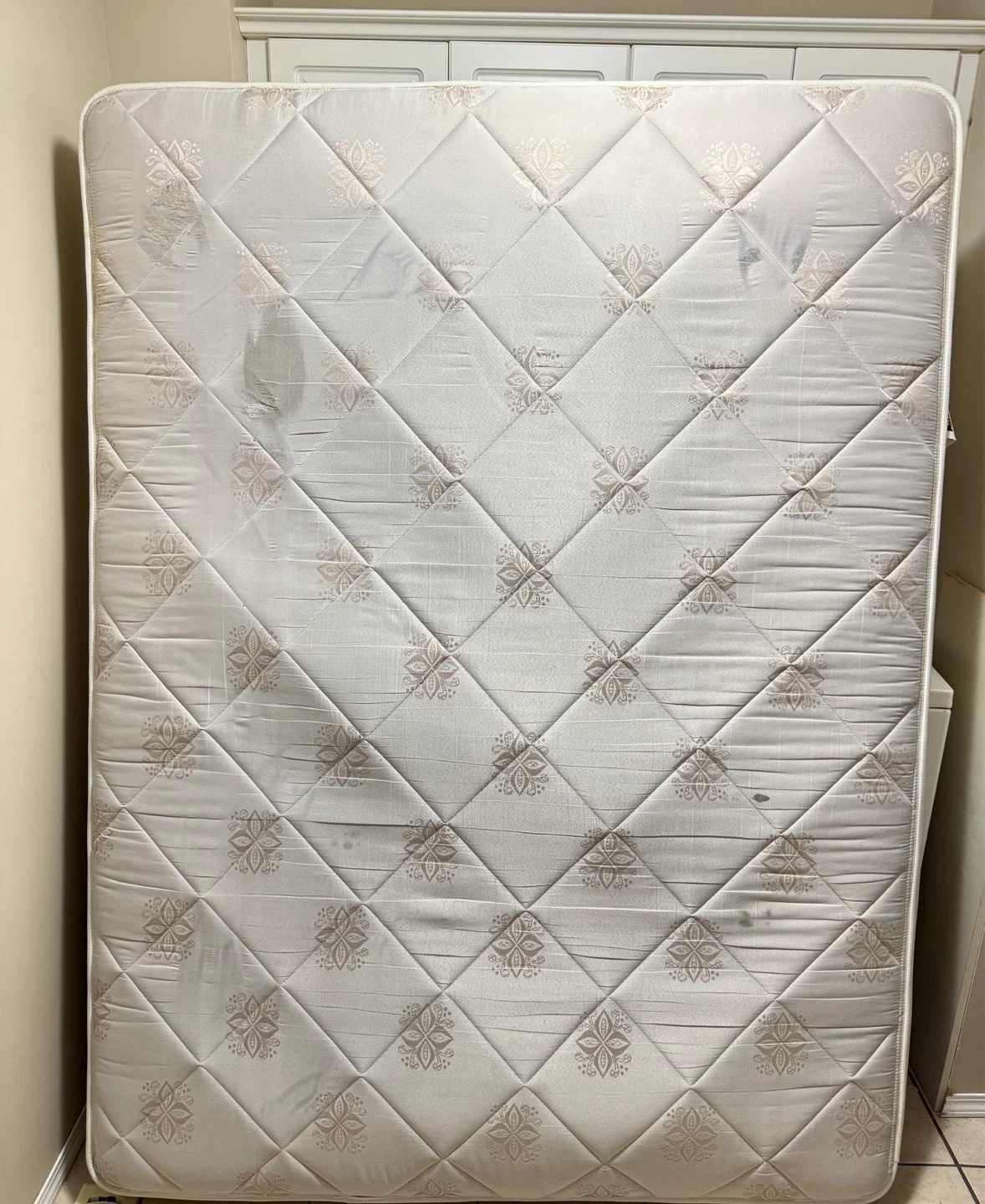 Queen Mattress! Great Budget Option! Ideal for a Spare Room!