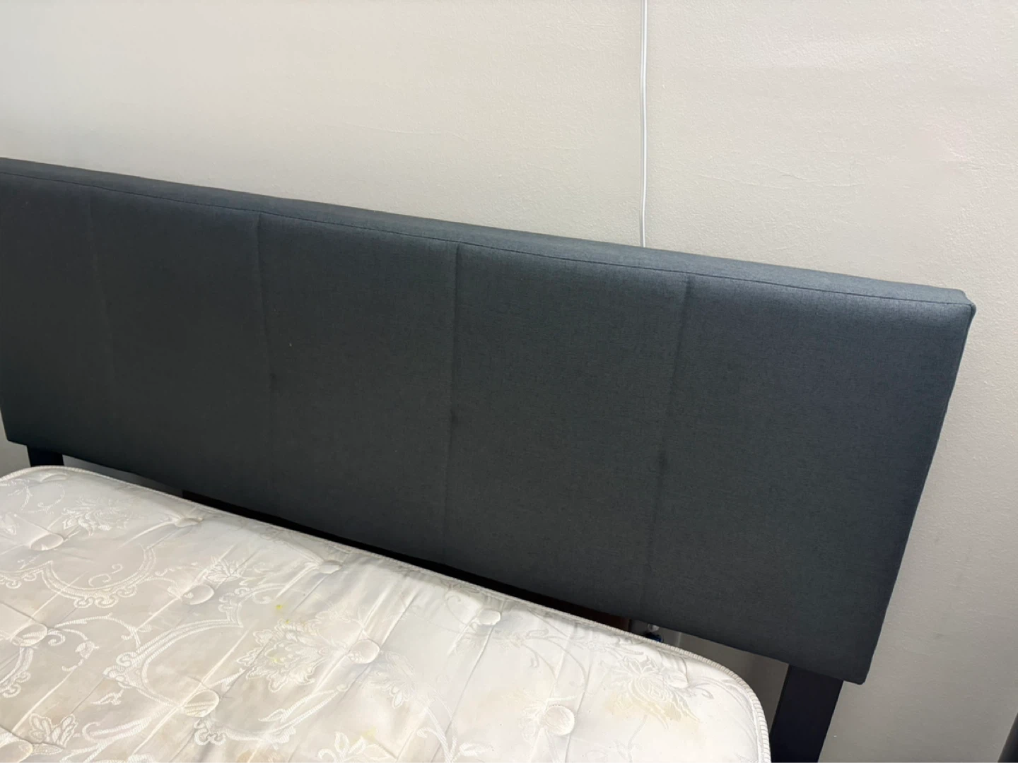 Queen size bed