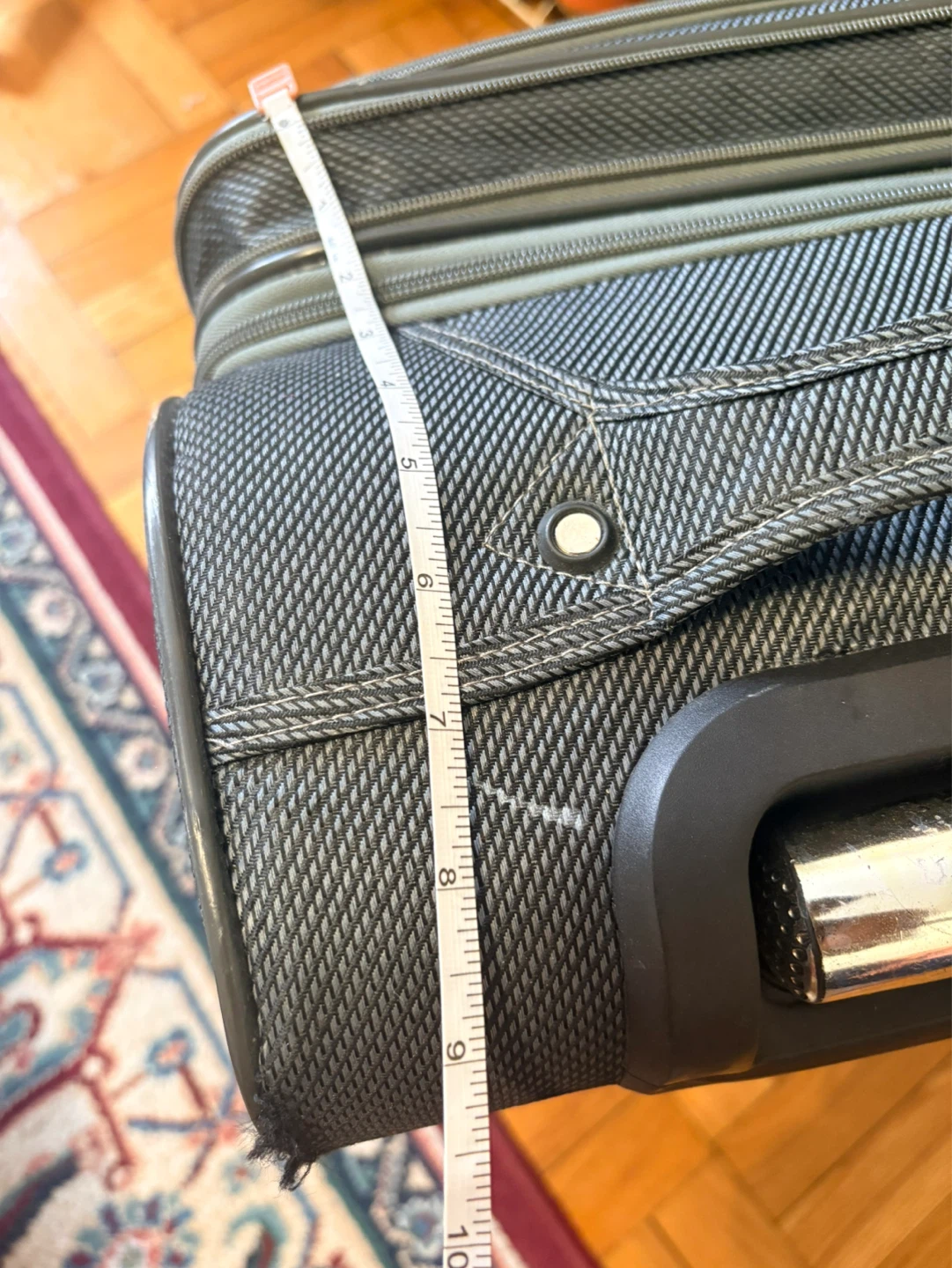 MBO London Grey Expandable Spinner Suitcase - photo 3