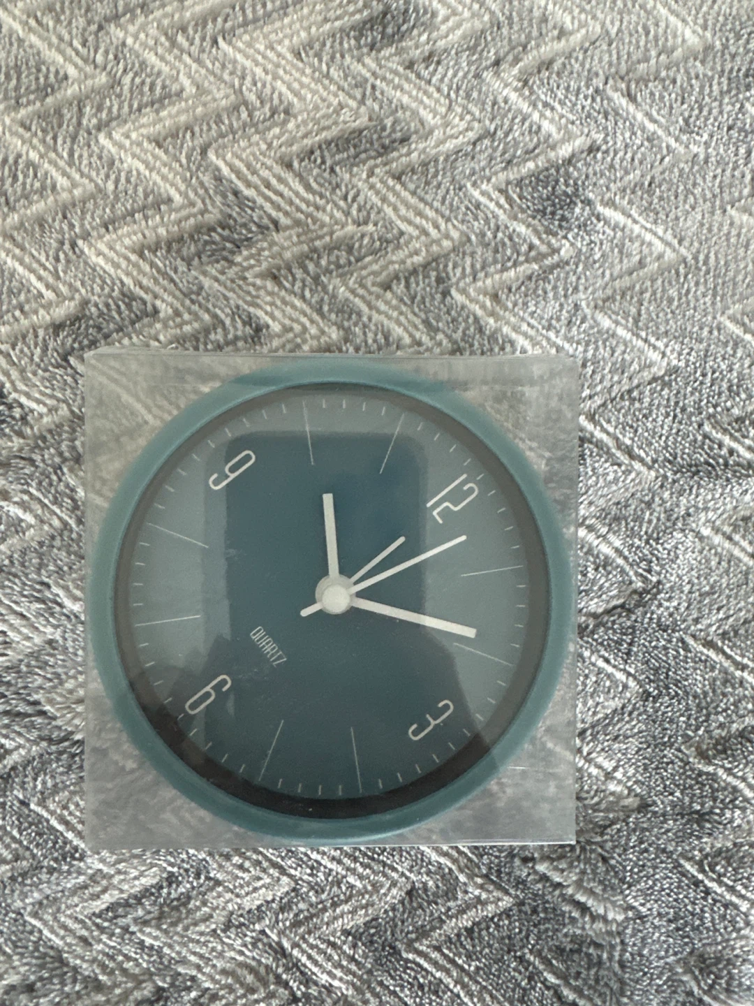 Teal Quartz Alarm Clock in Box - photo 3