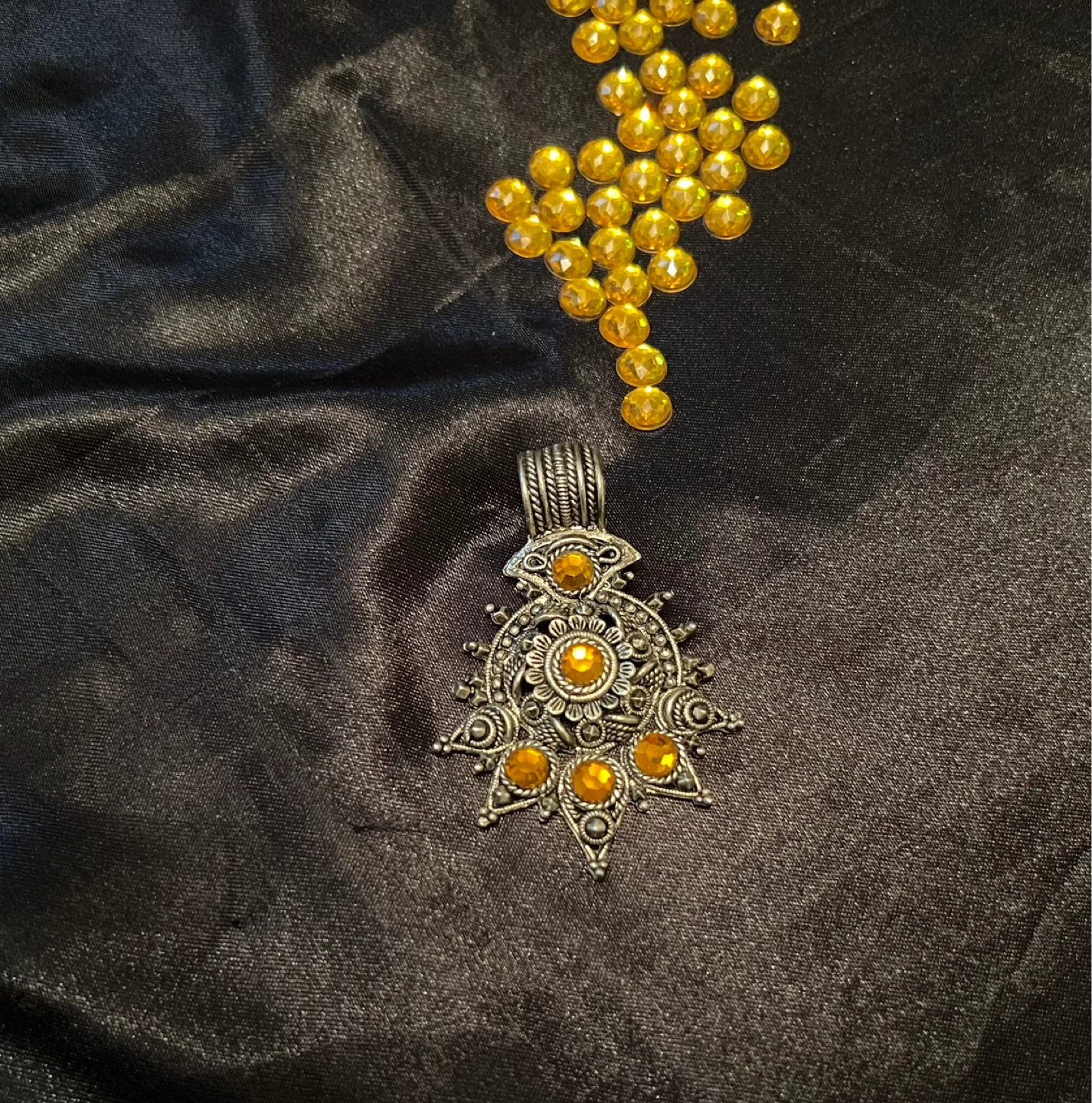 Indian/Tribal Exquisite Women’s Necklace Pendant - photo 2