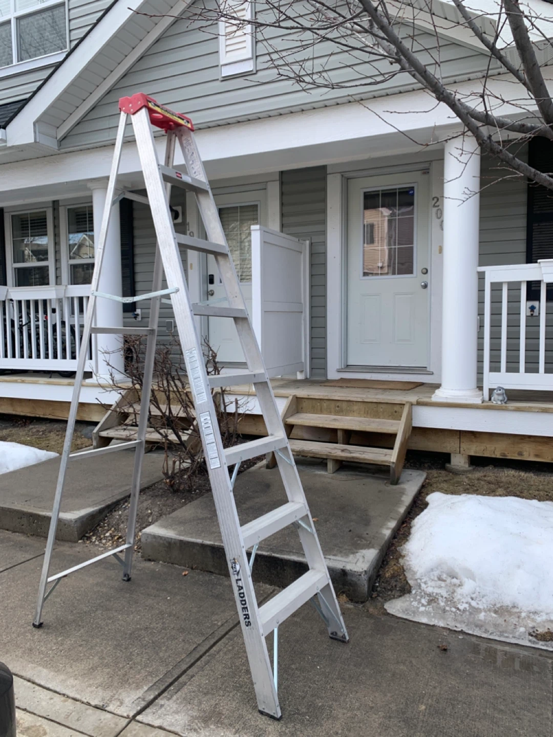 8 ft Werner Aluminum Step Ladder - used.