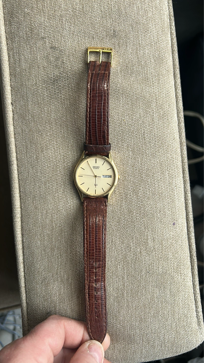 Seiko Quartz Watch with Leather Strap