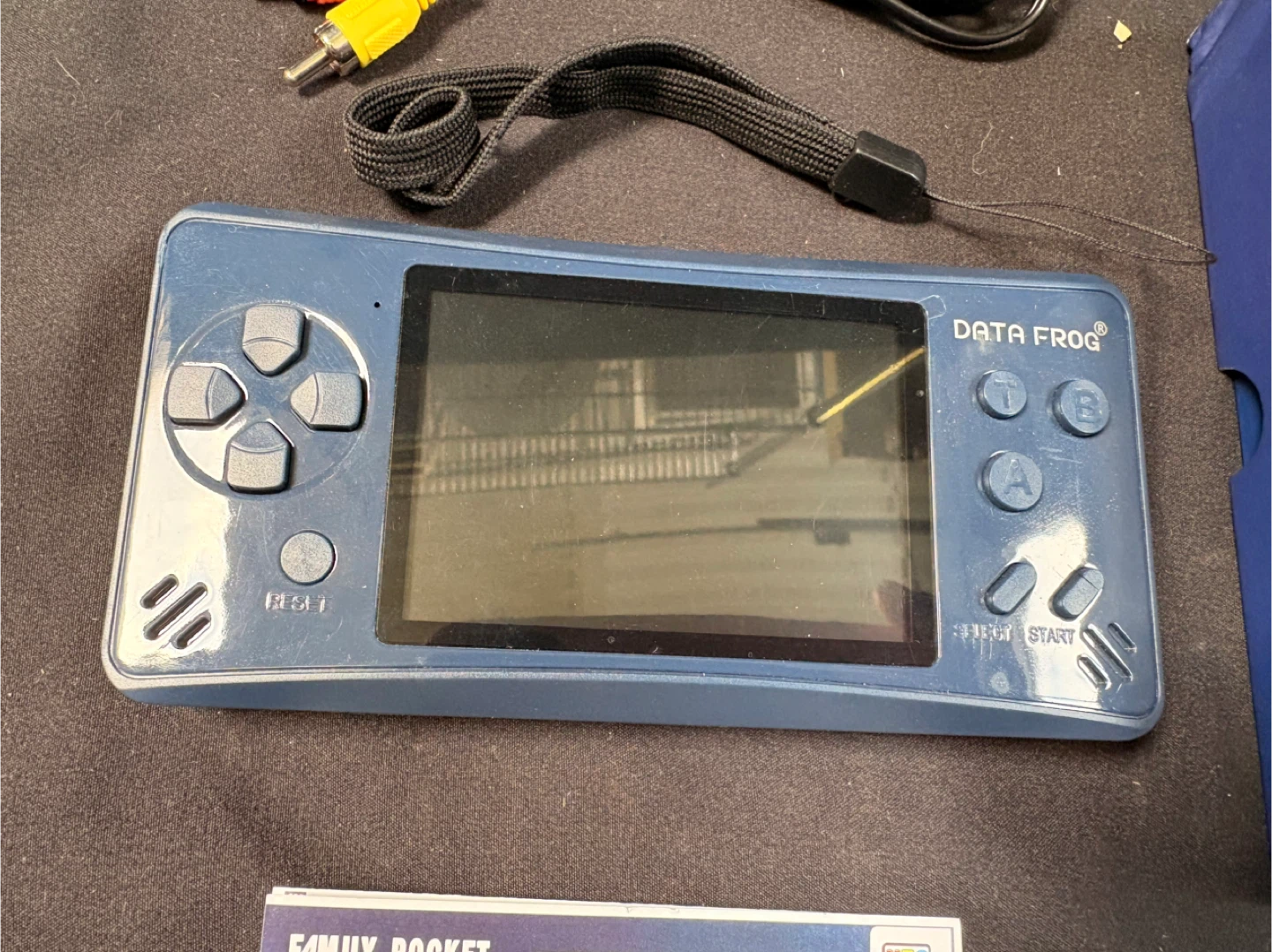 Data Frog Empire Retro Handheld RS-1 Plus - photo 5