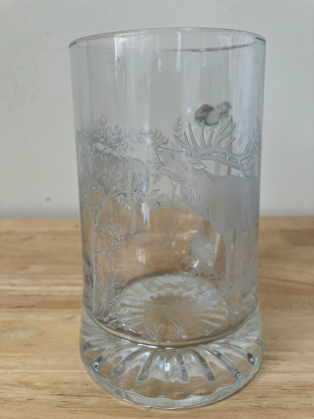 Etched Glass Beer Mug with Elk Design - photo 2