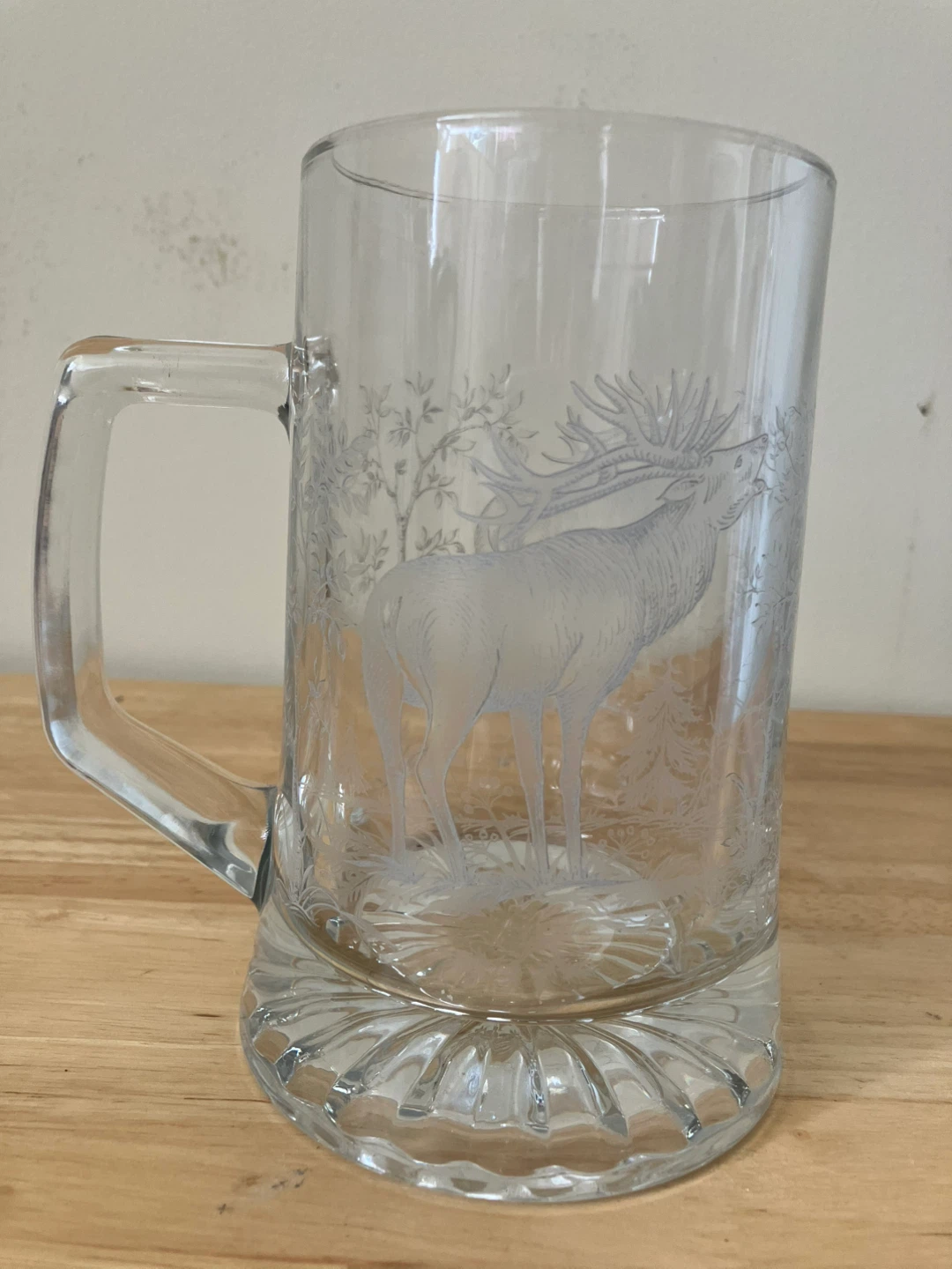 Etched Glass Beer Mug with Elk Design - photo 3
