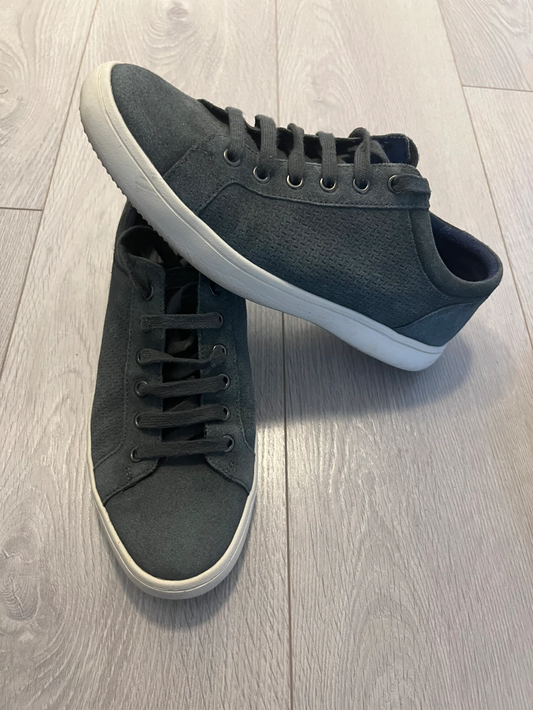 Rockport Men's Dark Grey Suede Sneakers - photo 2