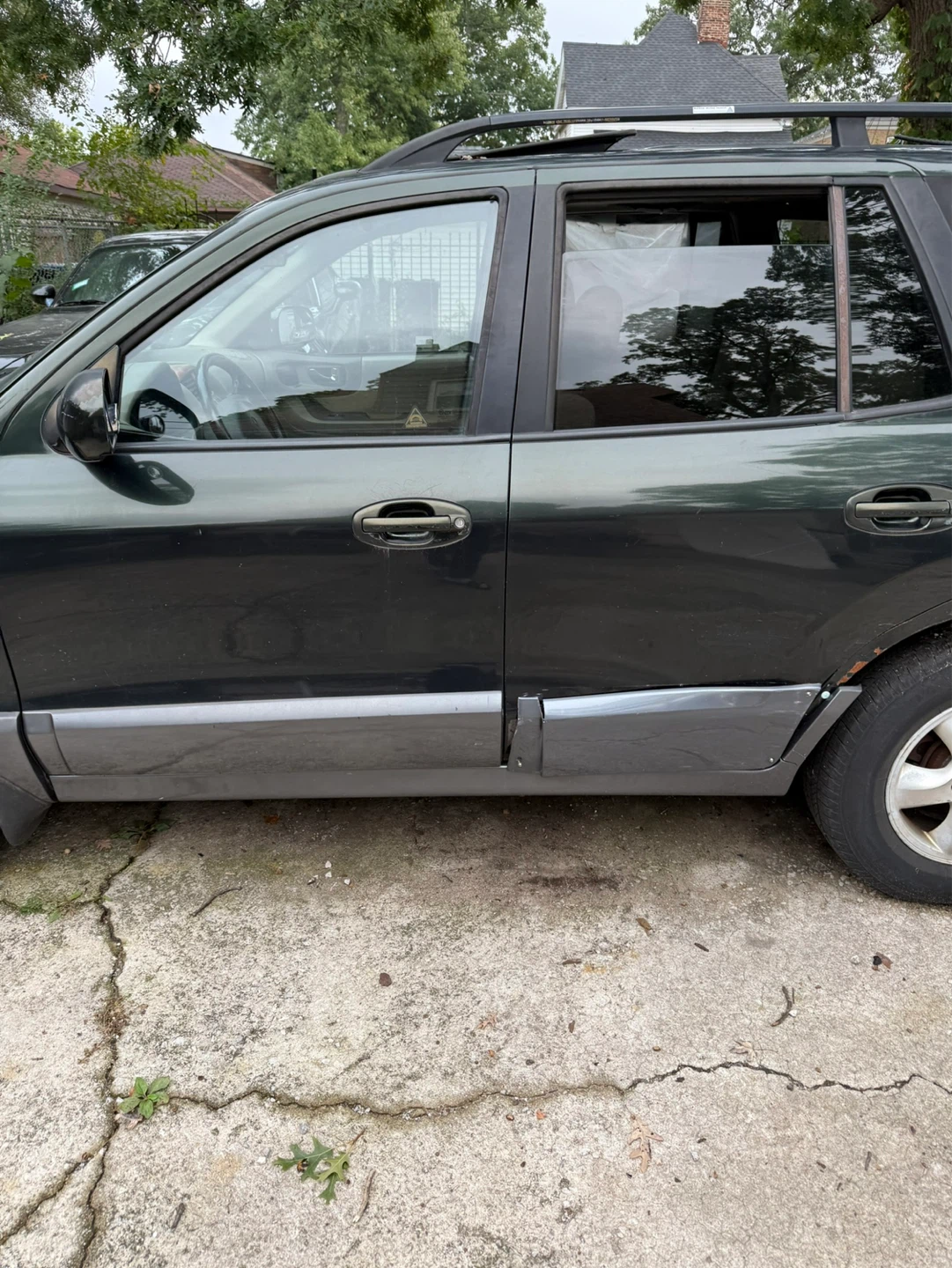Hyundai Santa Fe SUV - Dark Green - photo 3