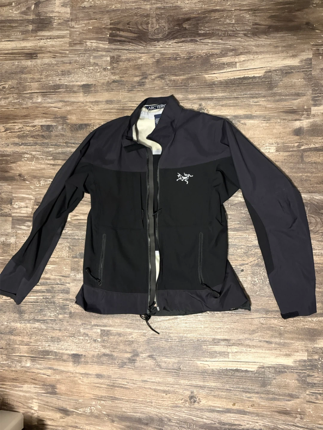 Arc'teryx Women's M/M Jacket