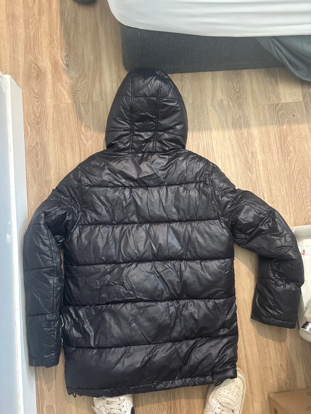 Black Guess Puffer Jacket - Size Medium - photo 3