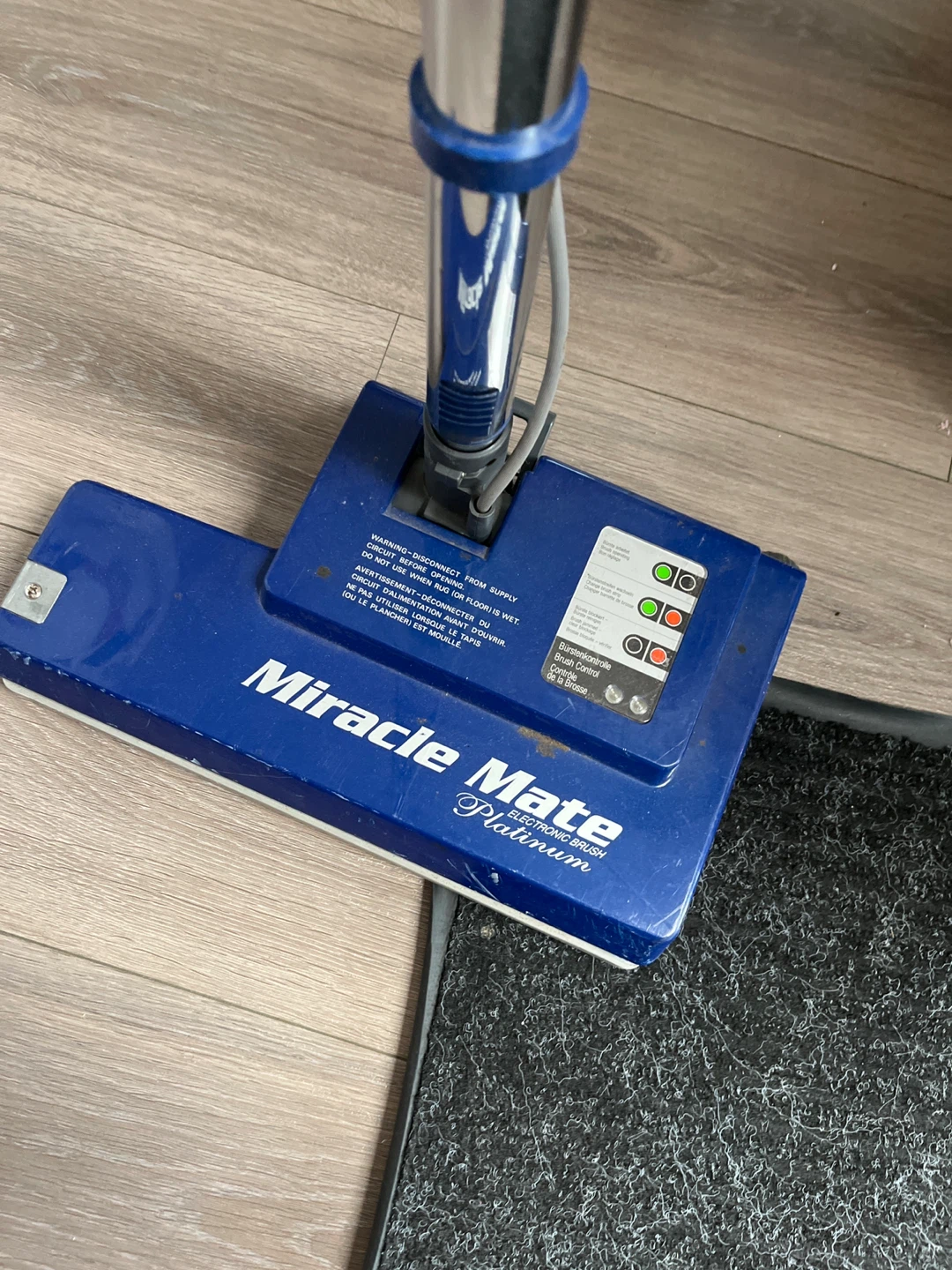 Miracle Mate Platinum Vacuum Cleaner - photo 2
