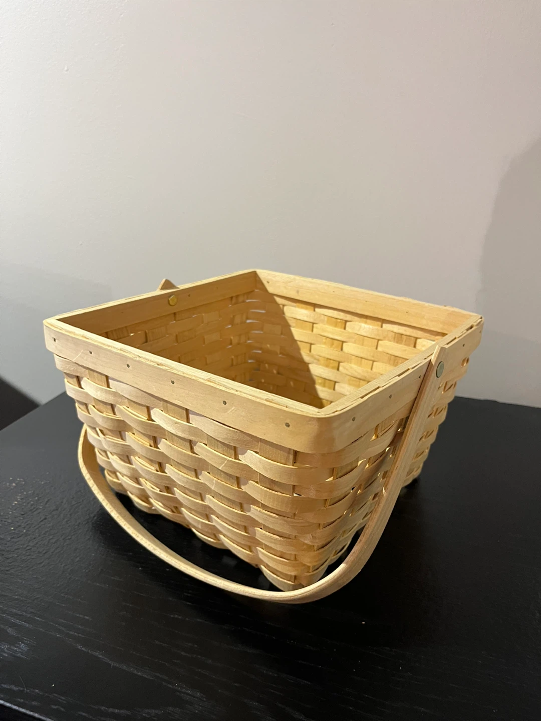 Cute wicker basket - photo 2