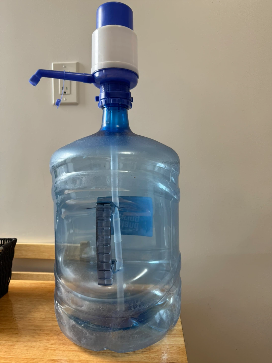 Blue Ribbo Water Bottle Dispenser Pump