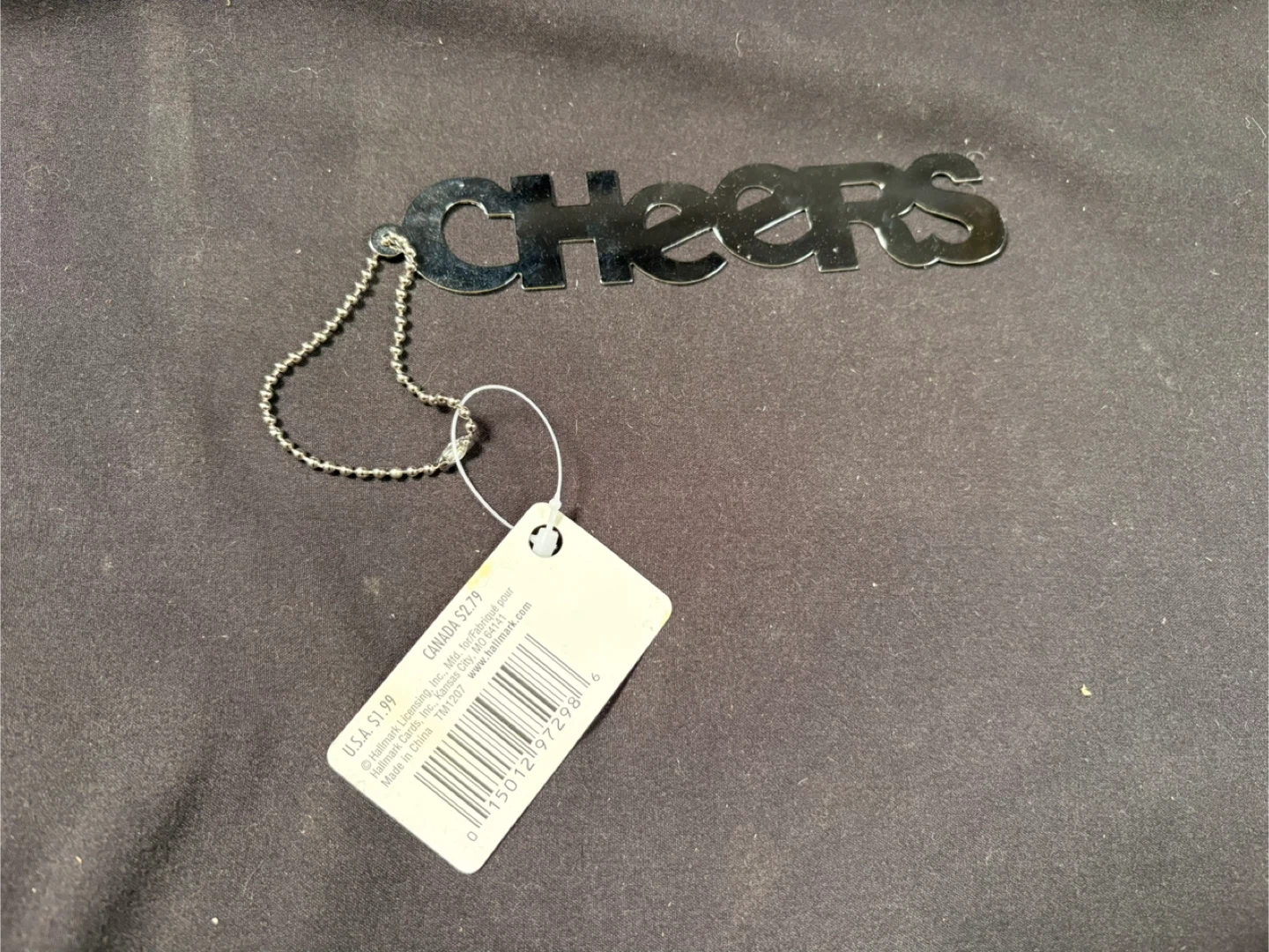Hallmark Cheers Gift Trim Keychain - photo 2