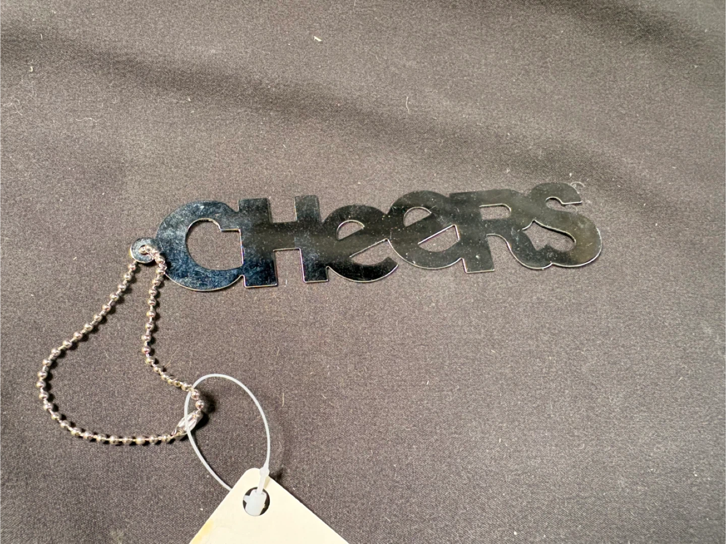Hallmark Cheers Gift Trim Keychain - photo 3
