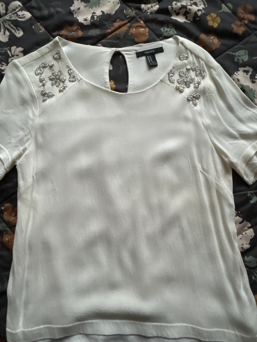Forever 21 White Beaded Embellished Top Size Medium - photo 3