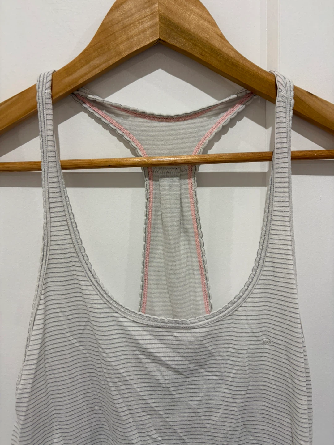 Lululemon Tank Top - photo 3