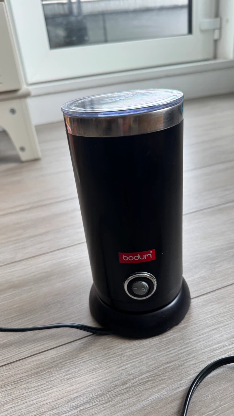 Bodum Black Electric Milk Frother - photo 4