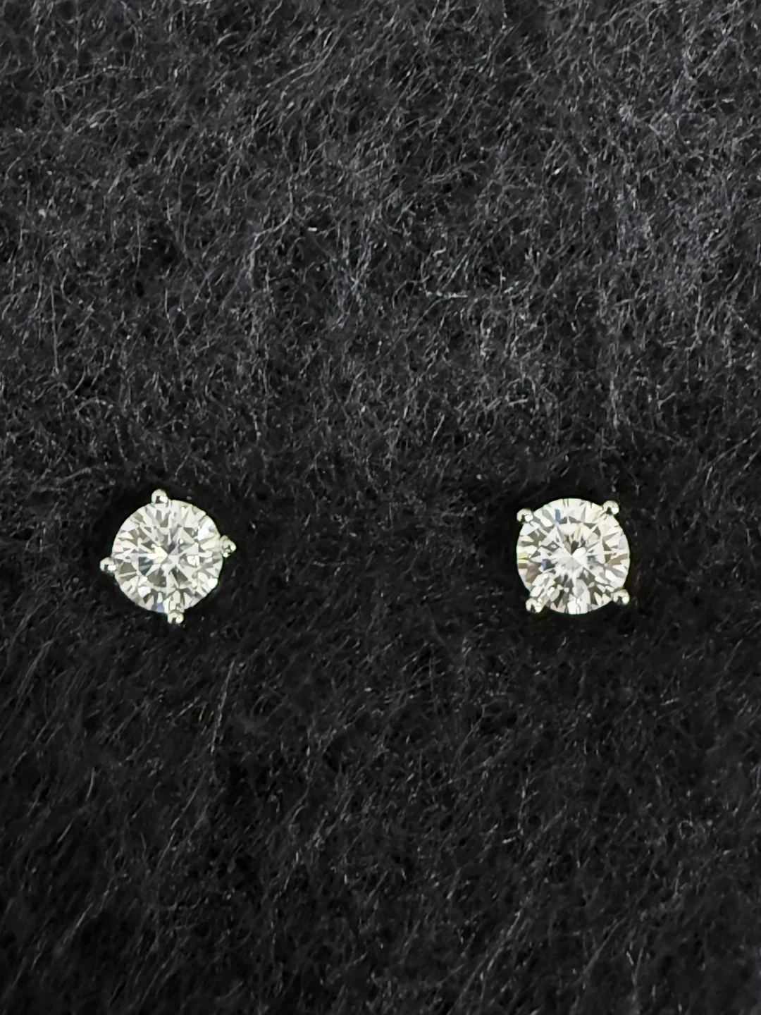 Sterling silver moissanite