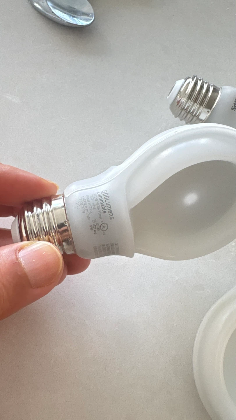 Philips LED Light Bulbs - 3 Pack - photo 2