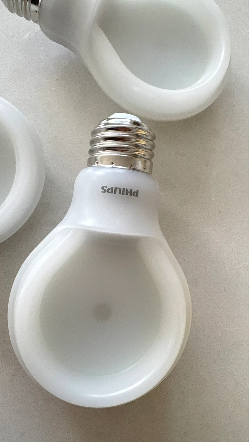 Philips LED Light Bulbs - 3 Pack - photo 3