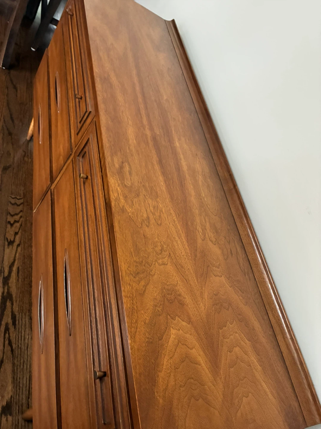 Mid century modern Broyhill dresser/ credenza - photo 4