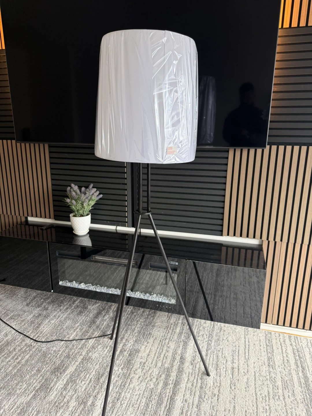 65-inch Tripod Floor Lamp - NEW - photo 2