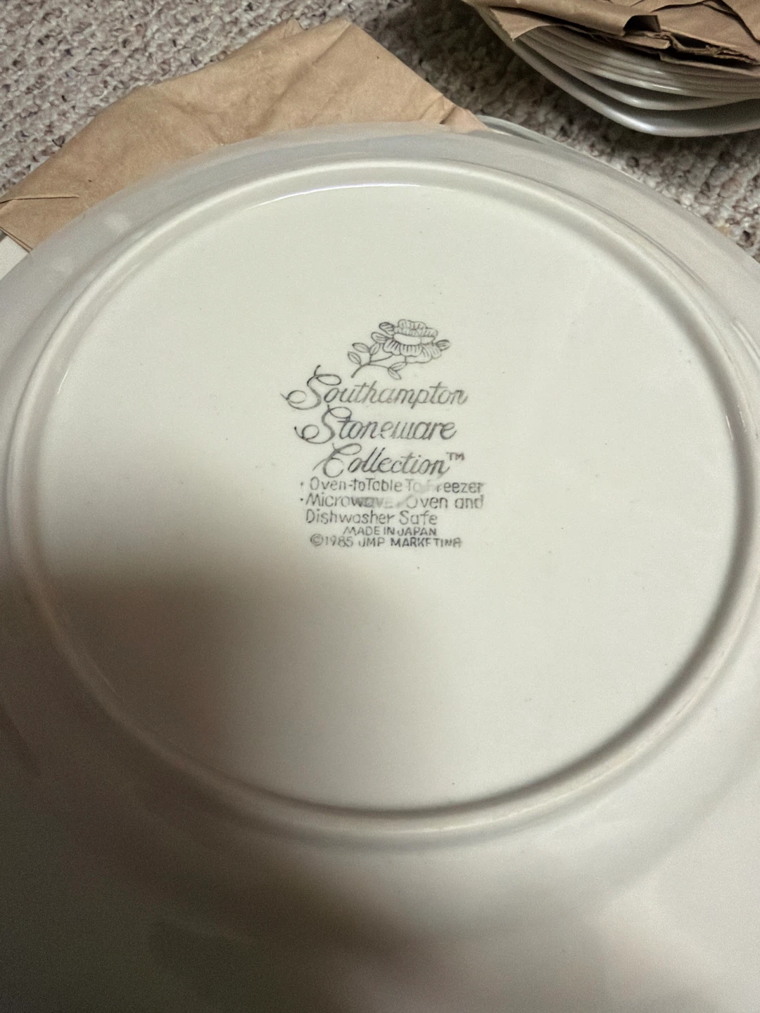 Southampton Stoneware Collection Plates 12” diameter - photo 2