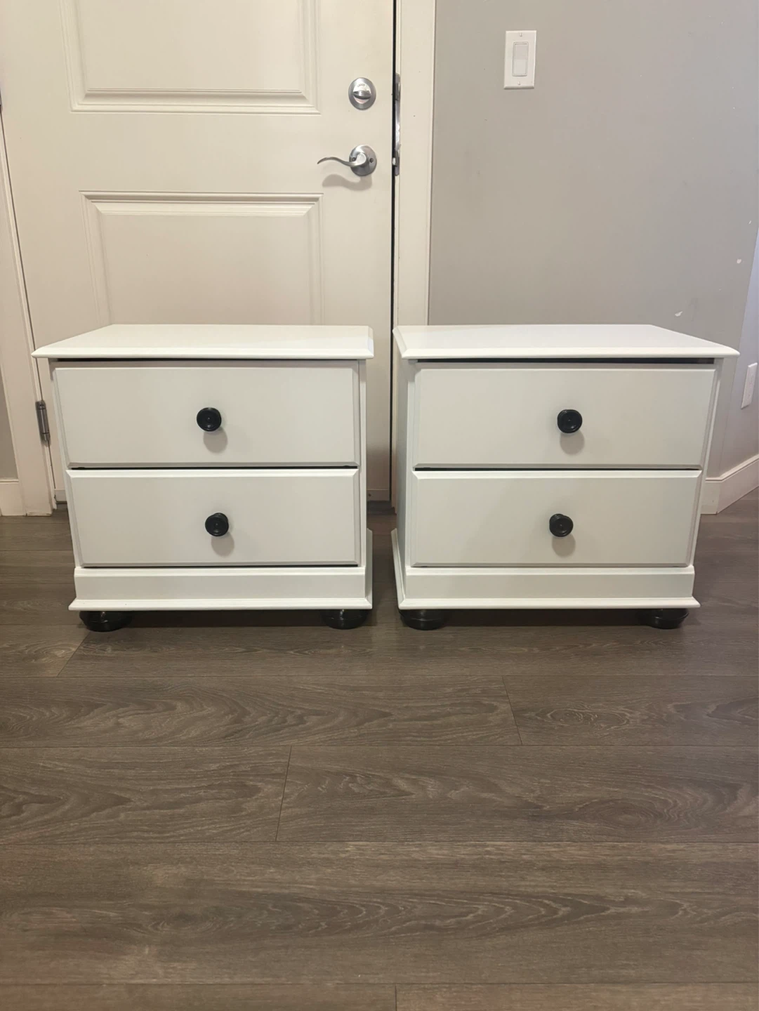 White 2-Drawer Nightstands (Set of 2)