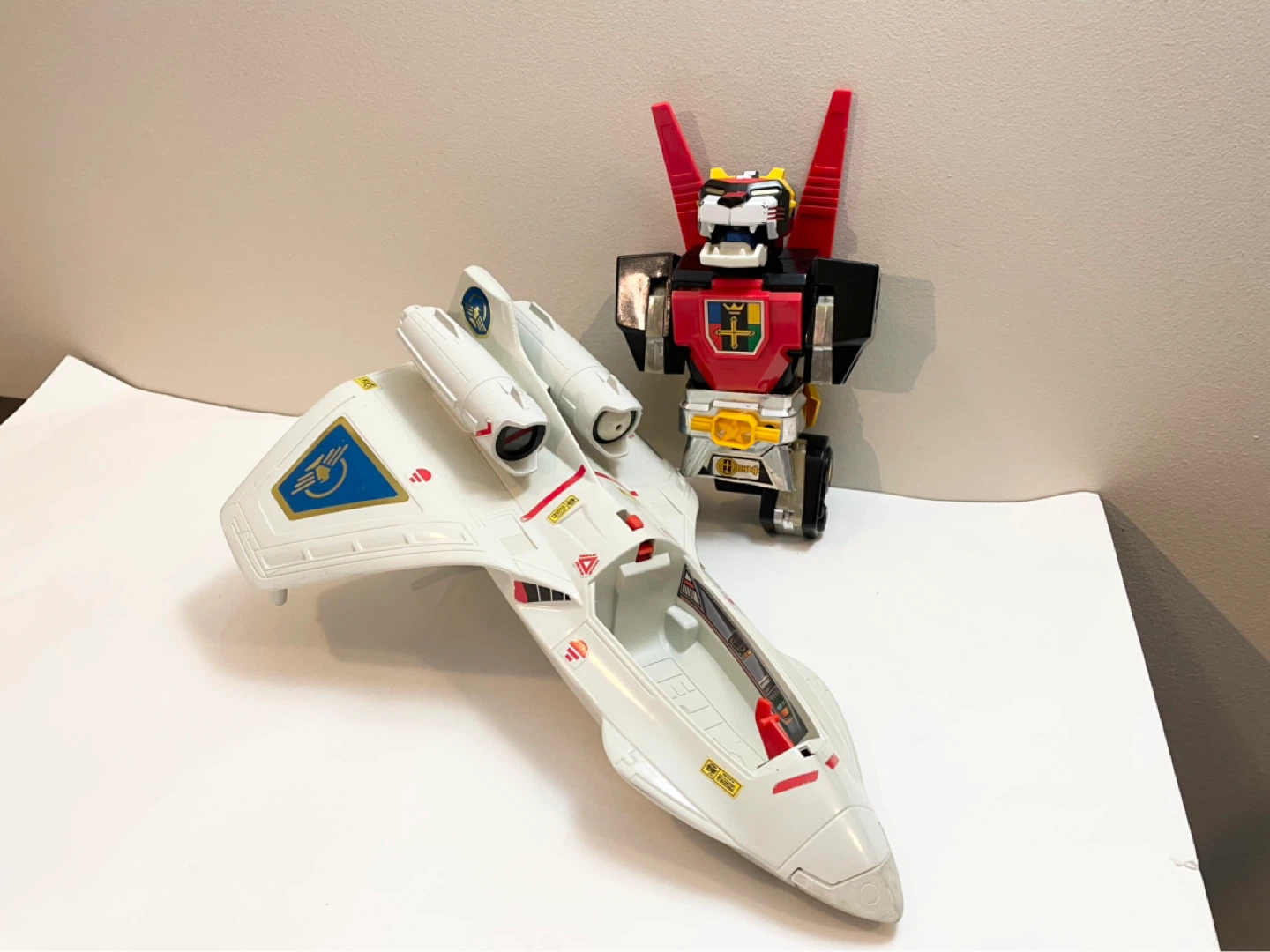Voltron Lion Vehicle - photo 3